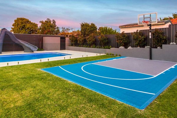 CustomCourts_Header_Residential